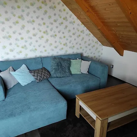 Ti-to Apartman *